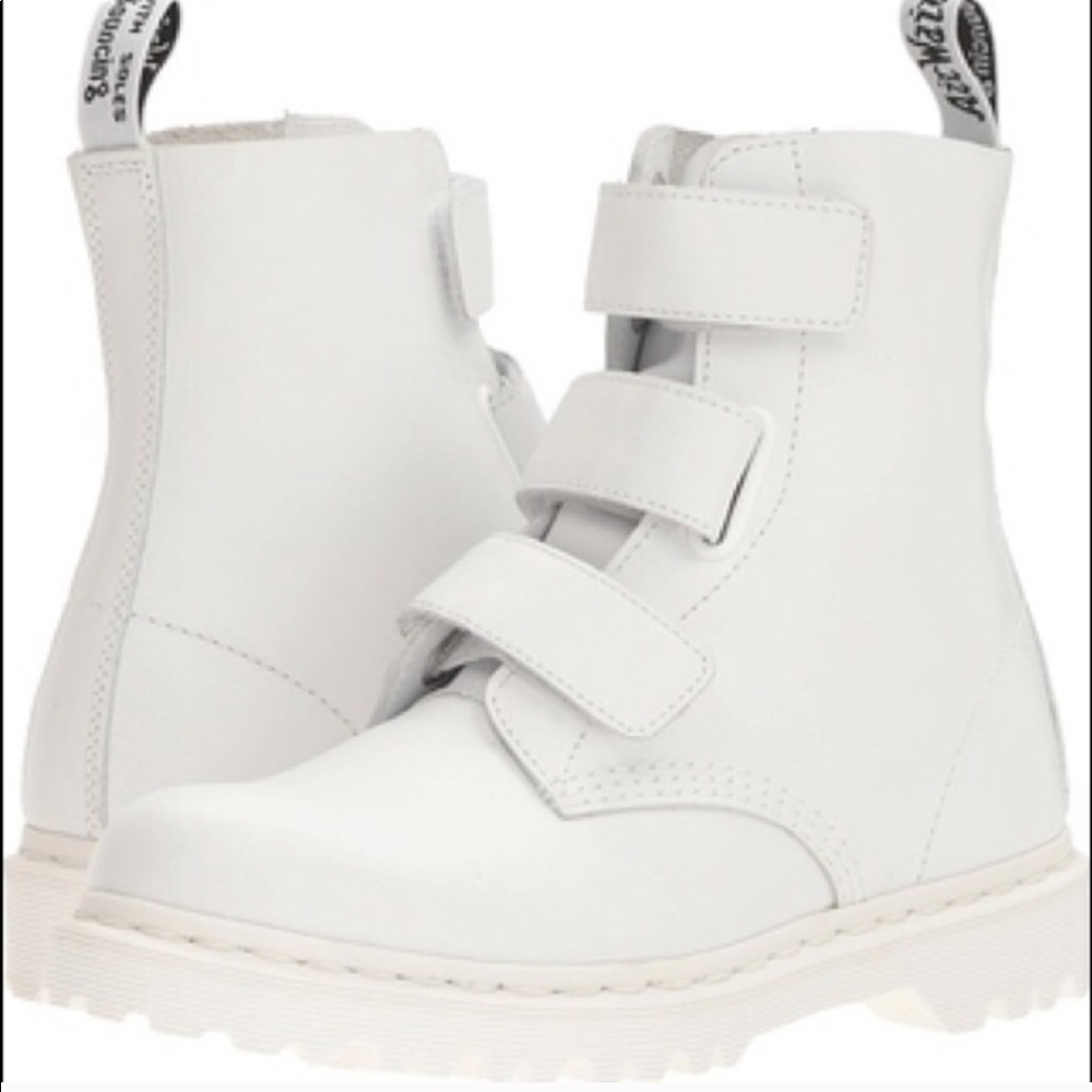ISO!! Coralia White Boot